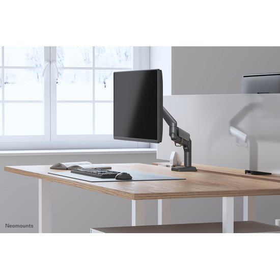Neomounts DS70-810BL1 Monitor arm 17-32" - gas spring - space saving - 180°-stop Neomounts DS70-810BL1 Monitor arm 17-32" - gas spring - space saving - 180°-stop