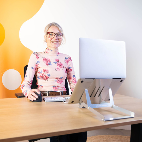 Laptop holder R-Go Riser Basic, foldable and adjustable laptop riser, aluminum, silver