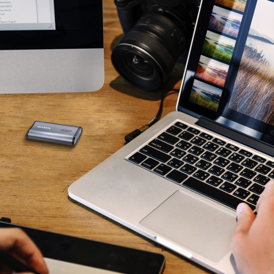 External SSD|ADATA|SE880|4TB|USB-C|Write speed 2000 MBytes/sec|Read speed 2000 MBytes/sec|AELI-SE880-4TCGY