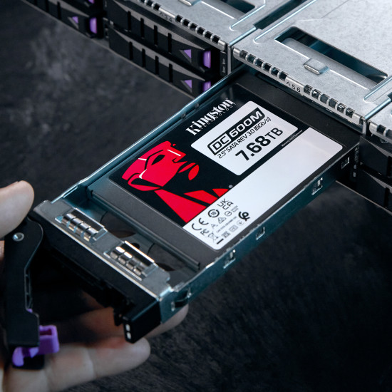 7680G DC600M (Mixed-Use) 2.5” Enterprise SATA SSD 7680G DC600M (Mixed-Use) 2.5” Enterprise SATA SSD