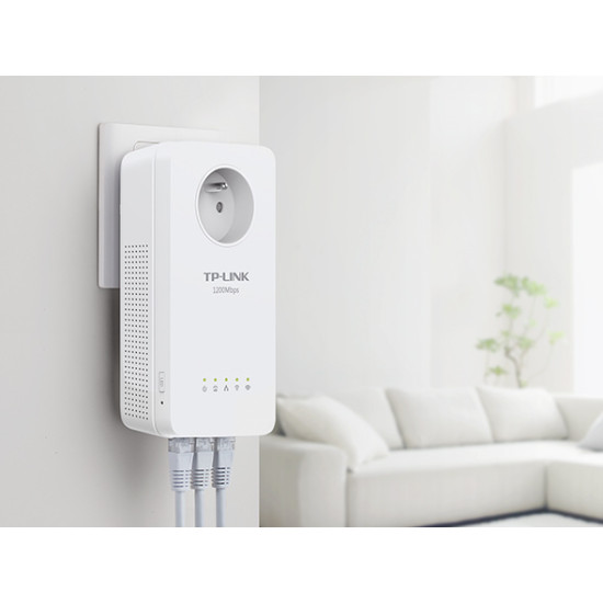 TP-Link AV1300 Gigabit Passthrough Powerline ac Wi-Fi Kit TP-Link AV1300 Gigabit Passthrough Powerline ac Wi-Fi Kit