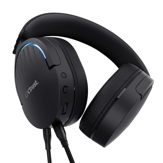 Trust GXT 490 FAYZO over-ear 7.1 USB-gamingheadset. Trust GXT 490 FAYZO over-ear 7.1 USB-gamingheadset.