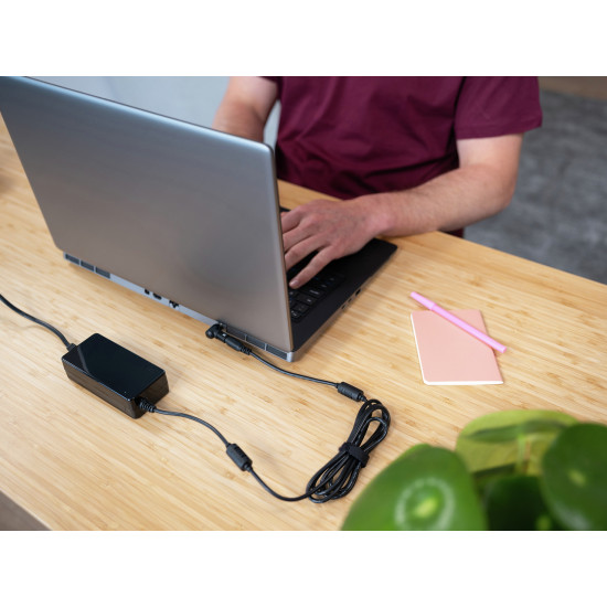 Primo Universal 90W laptop charger Primo Universal 90W laptop charger