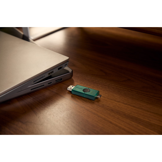 128GB USB-A + USB-C 3.2 Gen 1 DataTraveler DuoG2 128GB USB-A + USB-C 3.2 Gen 1 DataTraveler DuoG2