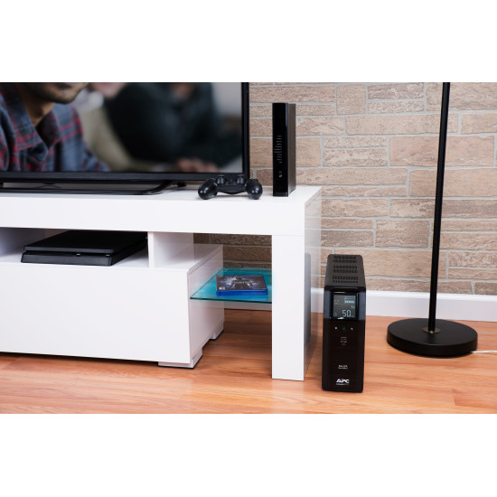 APC Back-UPS Pro, 1600VA/960W, Tower, 230V, 8x IEC C13 outlets, Sine Wave, AVR, USB Type A + C ports, LCD, User Replaceable Battery APC Back-UPS Pro, 1600VA/960W, Tower, 230V, 8x IEC C13 outlets, Sine Wave, AVR, USB Type A + C ports, LCD, User Replaceable Battery