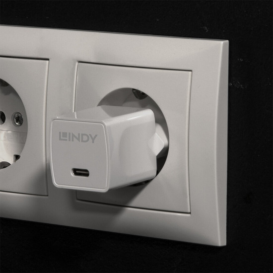 Lindy 73410 mobile device charger Smartphone White AC Indoor