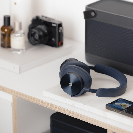 Bang & Olufsen BeoPlay H95 Headset Wired & Wireless Head-band Calls/Music Bluetooth Navy Bang & Olufsen BeoPlay H95 Headset Wired & Wireless Head-band Calls/Music Bluetooth Navy