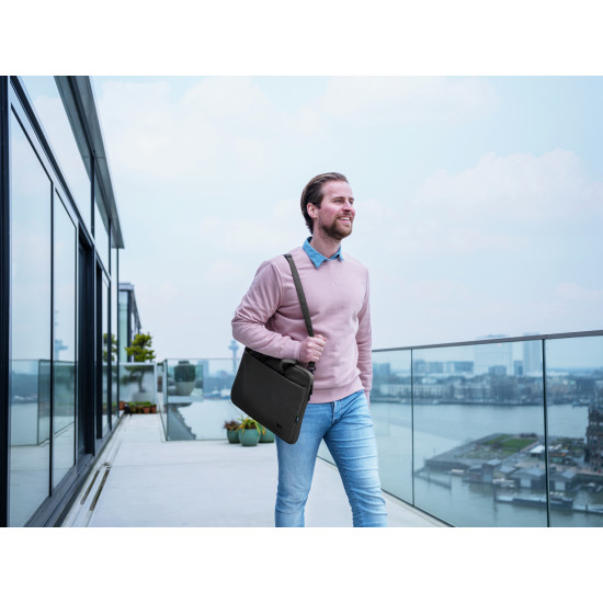 Trust Bologna 40.6 cm (16") Briefcase Green Trust Bologna 40.6 cm (16") Briefcase Green