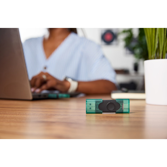 128GB USB-A + USB-C 3.2 Gen 1 DataTraveler DuoG2 128GB USB-A + USB-C 3.2 Gen 1 DataTraveler DuoG2