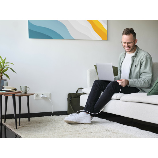 Trust Maxo Universal White AC Indoor Trust Maxo Universal White AC Indoor