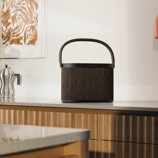 Bang & Olufsen BeoSound A5 2.1 portable speaker system Beige, Silver Bang & Olufsen BeoSound A5 2.1 portable speaker system Beige, Silver