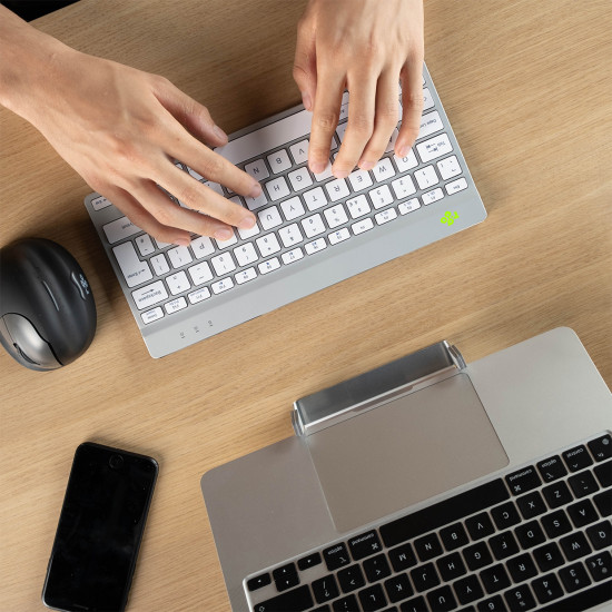 R-Go Tools Ergonomic keyboard R-Go Compact Break, compact keyboard with break software, QWERTY (US), Bluetooth, white R-Go Tools Ergonomic keyboard R-Go Compact Break, compact keyboard with break software, QWERTY (US), Bluetooth, white