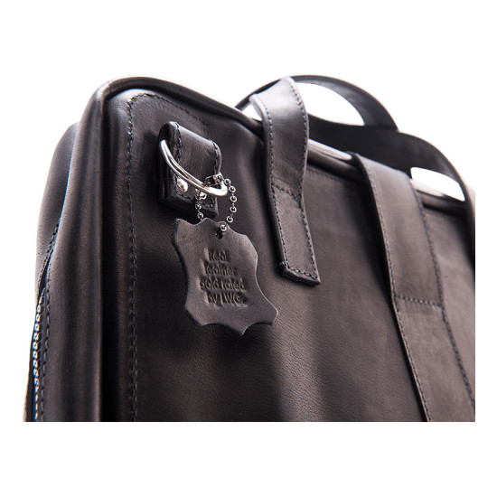 R-Go Tools Laptop bag R-Go Viva, full-grain leather, with integrated laptop stand, shoulder strap, 15.6-inch, black R-Go Tools Laptop bag R-Go Viva, full-grain leather, with integrated laptop stand, shoulder strap, 15.6-inch, black