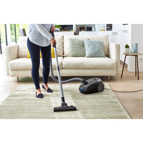2000 Series FC8244/09 Bagged vacuum cleaner