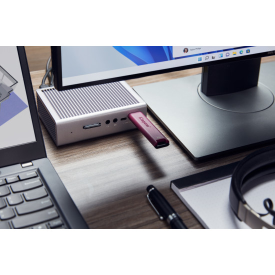 1TB DataTraveler Max Type-A 1000R/900W USB 3.2 Gen 2 1TB DataTraveler Max Type-A 1000R/900W USB 3.2 Gen 2